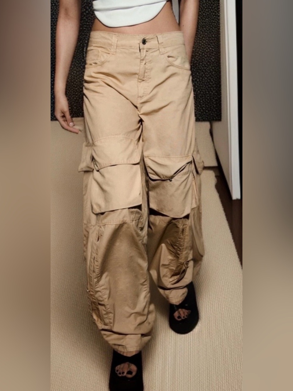 NWT Zara Oversized Wide-Leg Cargo Pants in Khaki - Casual Utility Style